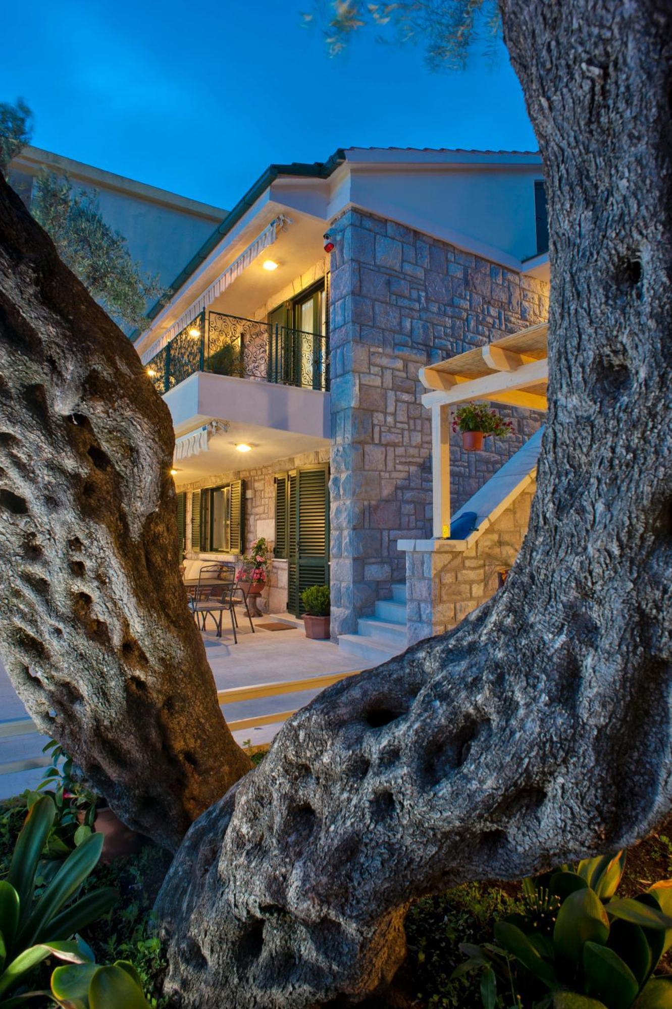Villa Stevan 스베티스테판 외부 사진