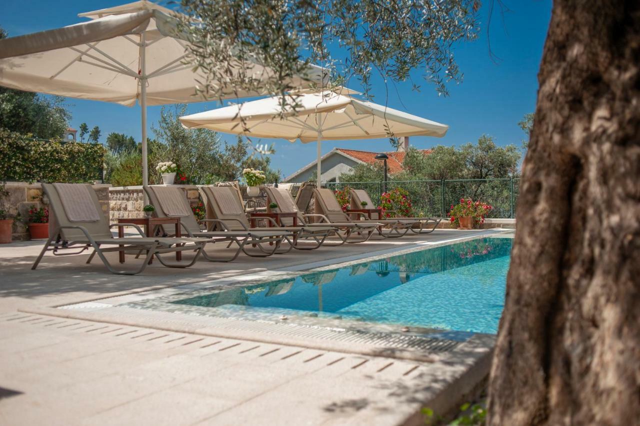 Villa Stevan 스베티스테판 외부 사진