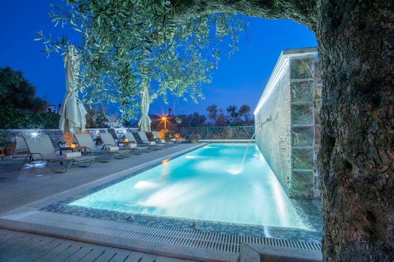 Villa Stevan 스베티스테판 외부 사진